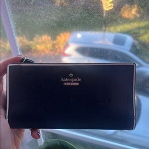 Kate Spade Black and Cream Wallet